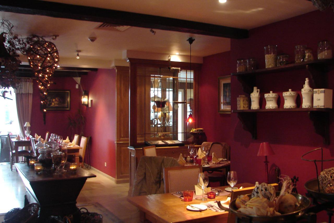 Hotel Restaurant Le Cosy 부용 외부 사진