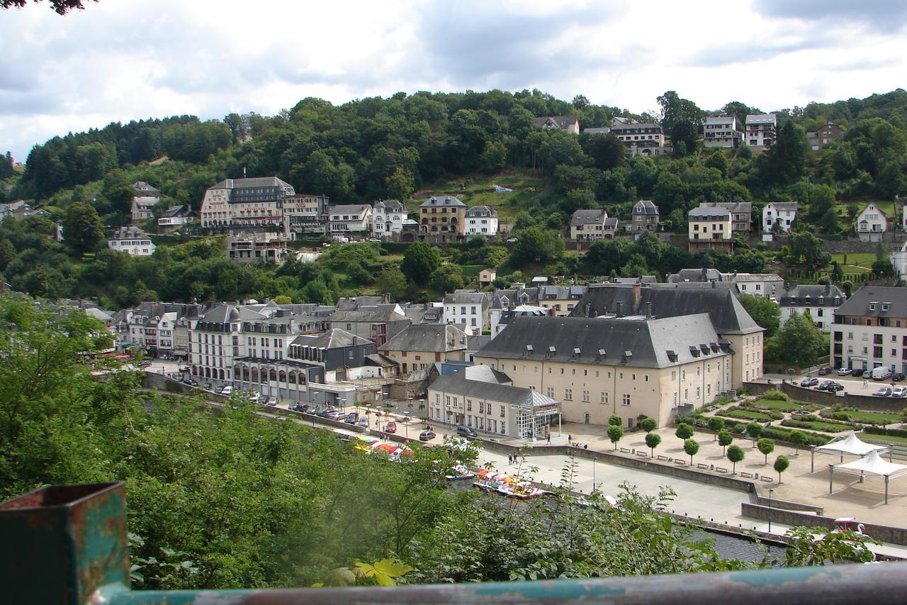 Hotel Restaurant Le Cosy 부용 외부 사진